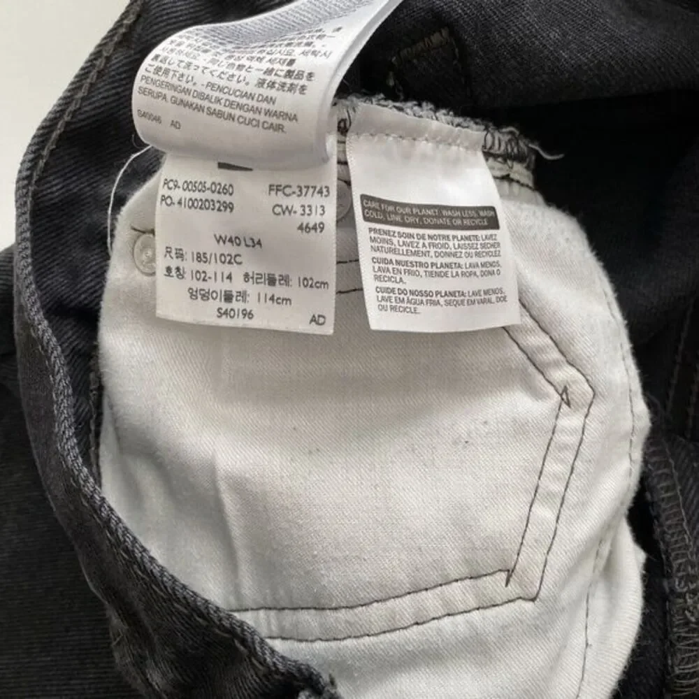 Levi's 505 Jeans Mens Size W40 L 34‎ Black Straight Relaxed Fit 32
